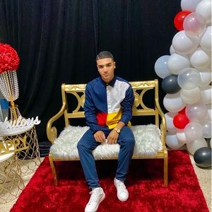 Meet your Posher, Kevin